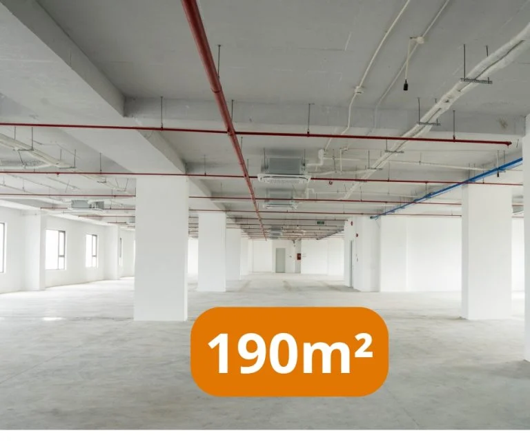 190m² office for rent on Nguyen Huu Tho Street, Da Nang