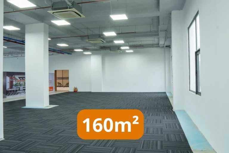 160m² office for rent on Nguyen Huu Tho Street, Cam Le at X2 Office – Da Nang