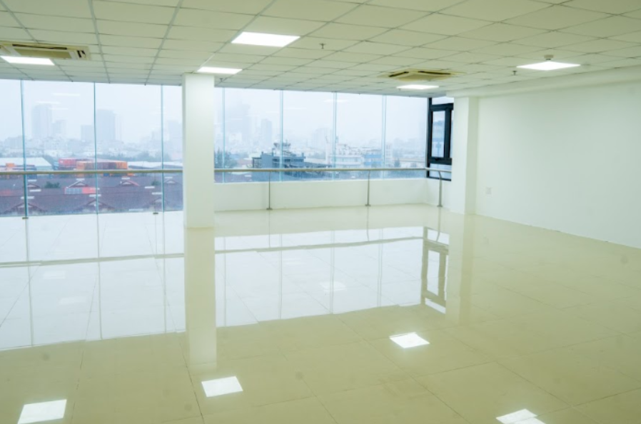 office for rent on Ngo Quyen Street